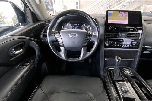 2024 INFINITI QX80 Luxe