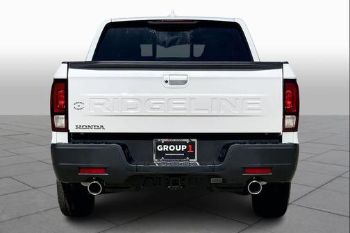 White 2026 Honda Ridgeline RTL