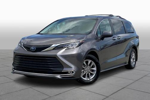 2022 Toyota Sienna XLE
