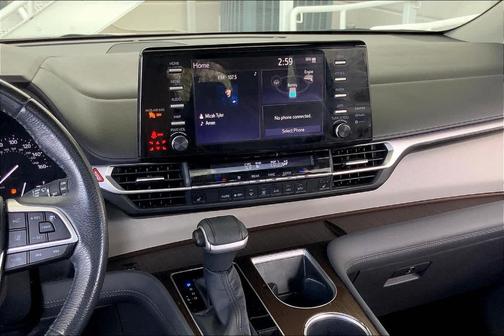 2022 Toyota Sienna XLE