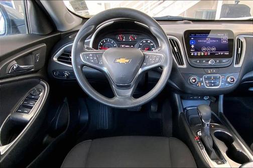 2025 Chevrolet Malibu LT