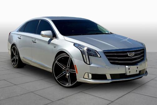 Radiant Silver Metallic 2019 Cadillac XTS Luxury
