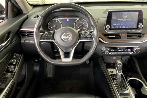 2022 Nissan Altima 2.5 SL