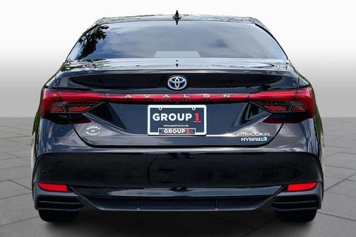 2021 Toyota Avalon Hybrid Limited