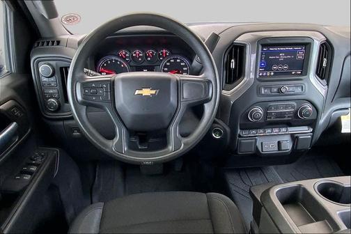 Summit White 2022 Chevrolet Silverado 1500 Custom