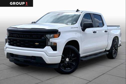 Summit White 2022 Chevrolet Silverado 1500 Custom
