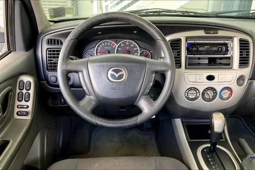 2006 Mazda Tribute i