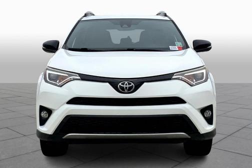 2018 Toyota RAV4 SE