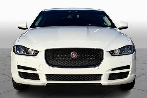 2018 Jaguar XE 25t Premium