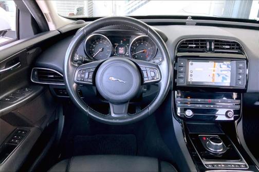 2018 Jaguar XE 25t Premium