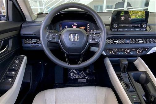 Meteorite Gray Metallic 2025 Honda Accord SE