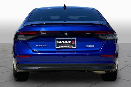 Still Night Pearl 2024 Honda Accord Hybrid Sport
