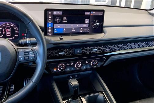 Still Night Pearl 2024 Honda Accord Hybrid Sport
