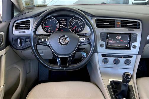2015 Volkswagen Golf TDI S 4-Door