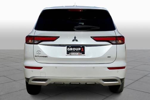 2024 Mitsubishi Outlander SE
