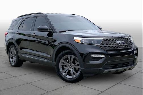 Agate Black Metallic 2024 Ford Explorer XLT