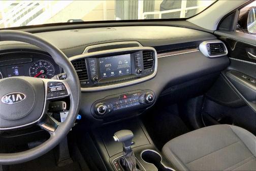2020 Kia Sorento LX V6