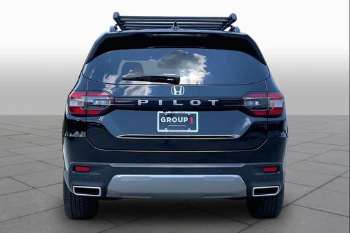 Crystal Black Pearl 2026 Honda Pilot EX-L