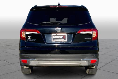 2022 Honda Pilot Touring 7-Passenger