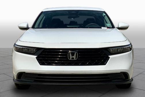Platinum White Pearl 2023 Honda Accord LX