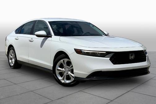 Platinum White Pearl 2023 Honda Accord LX