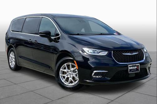 Diamond Black 2025 Chrysler Pacifica Select