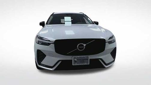2025 Volvo XC60 Plus