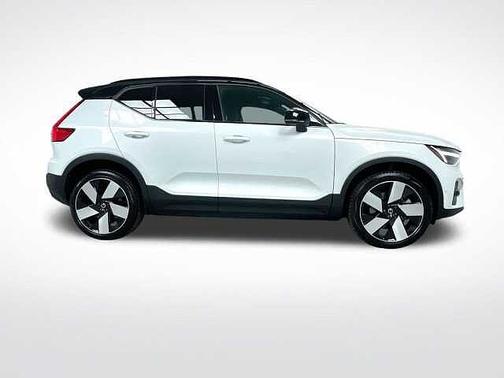 2023 Volvo XC40 Ultimate