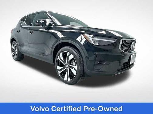 2025 Volvo XC40 Plus
