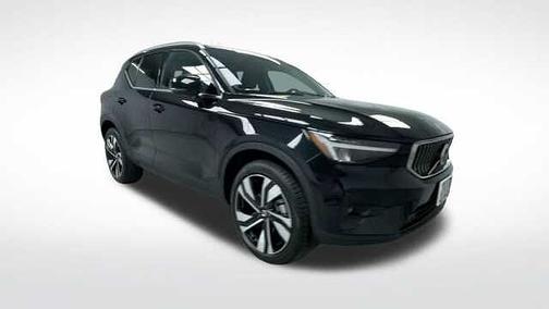 2025 Volvo XC40 Plus