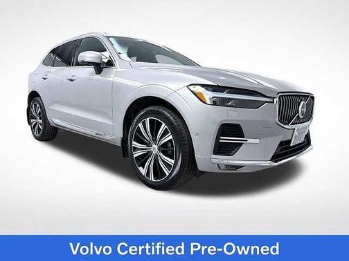 Silver Dawn 2023 Volvo XC60 Plus