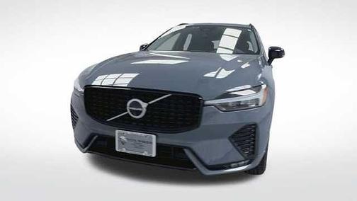 Thunder Grey 2024 Volvo XC60 Plus