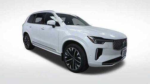 Crystal White 2025 Volvo XC90 Plus
