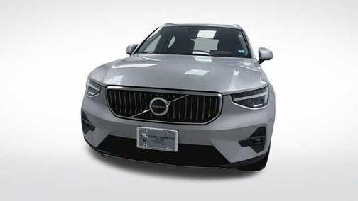 2025 Volvo XC40 Plus