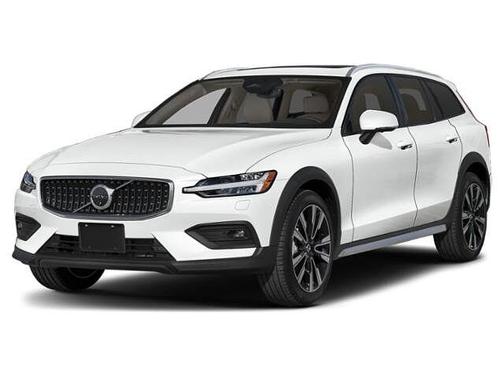 Silver Dawn 2025 Volvo V60 Cross Country Plus