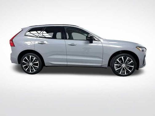 2024 Volvo XC60 Plus