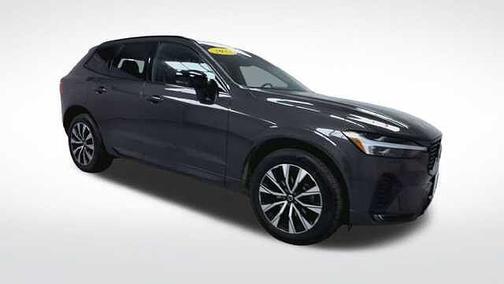 Platinum Grey 2023 Volvo XC60 Plus