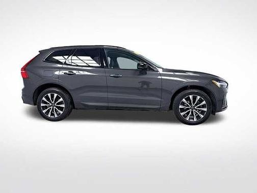 Platinum Grey 2023 Volvo XC60 Plus