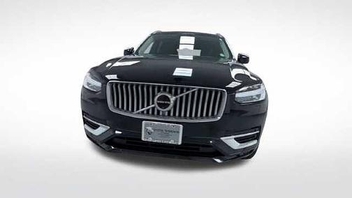 Onyx Black 2024 Volvo XC90 Plus