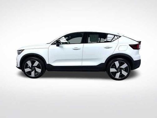 Crystal White 2024 Volvo C40 Recharge Pure Electric Ultimate