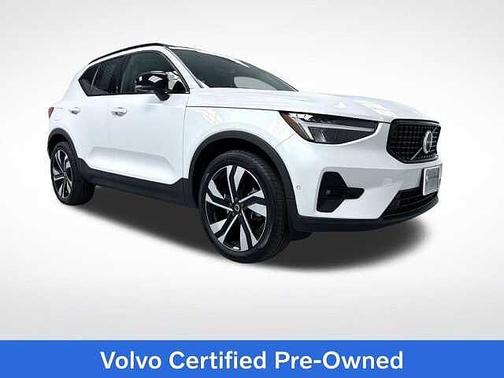2024 Volvo XC40 Plus