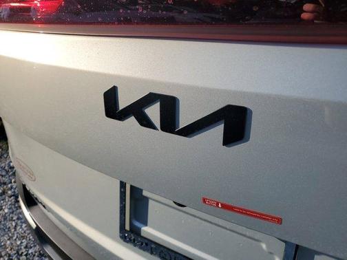 2025 Kia Carnival Hybrid SX