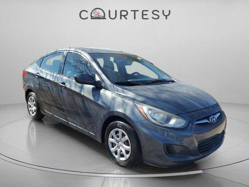 2012 Hyundai Accent GLS