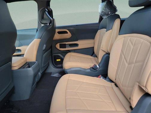 Black Jade 2027 Kia Telluride SX