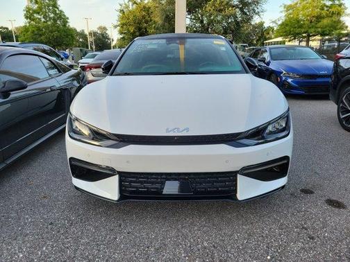 Snow White Pearl 2024 Kia EV6 GT-Line