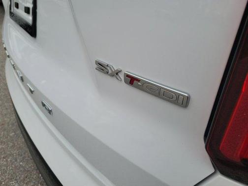 Glacial White Pearl 2021 Kia Sorento SX