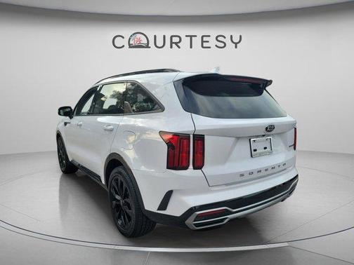 Glacial White Pearl 2021 Kia Sorento SX