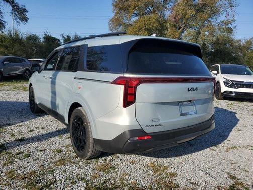 2025 Kia Carnival Hybrid SX