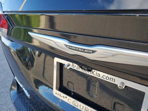 2020 Chrysler Pacifica Touring-L