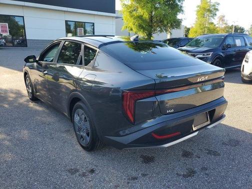 2025 Kia K4 LX